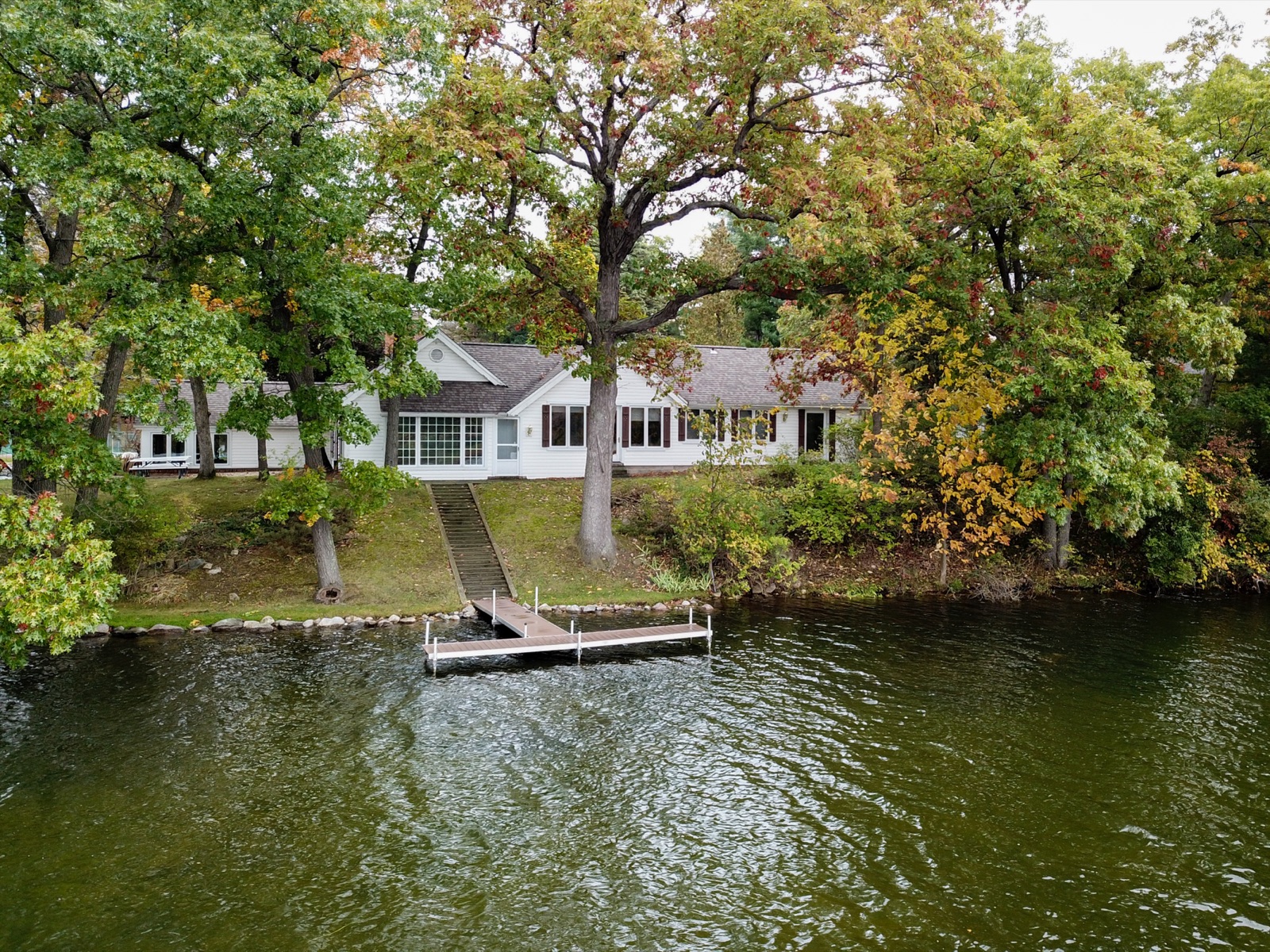Lodge 1 — Exterior
